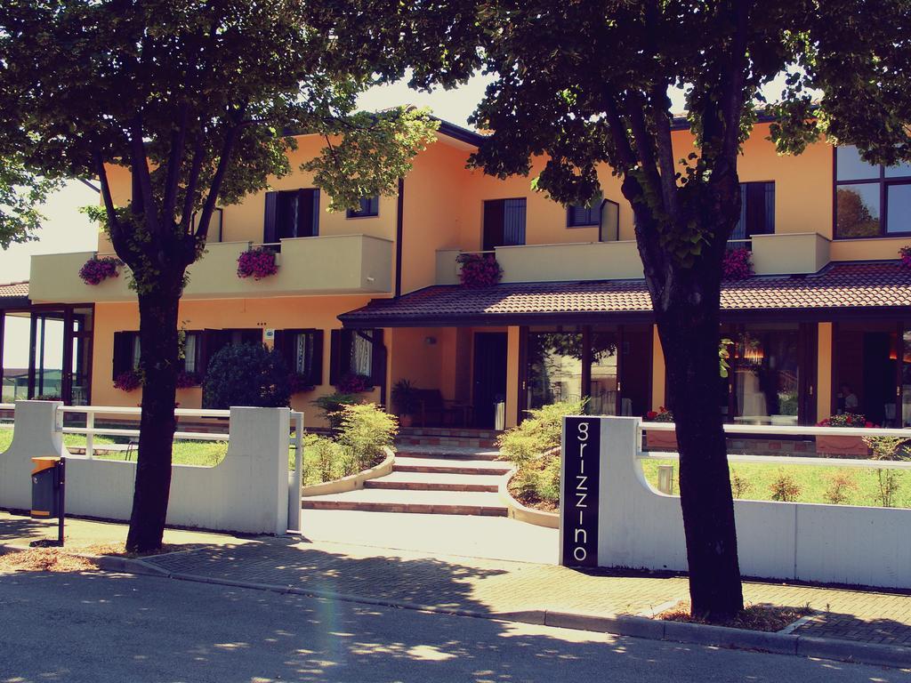Hotel Grizzino Montereale Valcellina Esterno foto